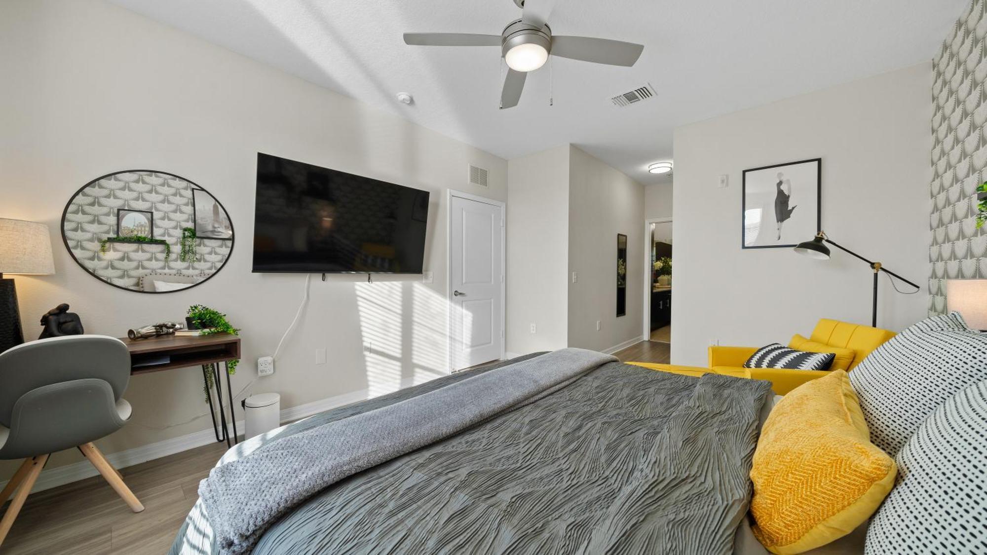 Urban 2Br2Ba Gem-Near Airport Apartment Тампа Екстериор снимка